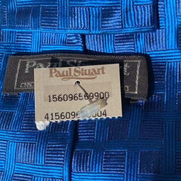 Set of three blue Paul Stuart ties - Picture 3 of 9